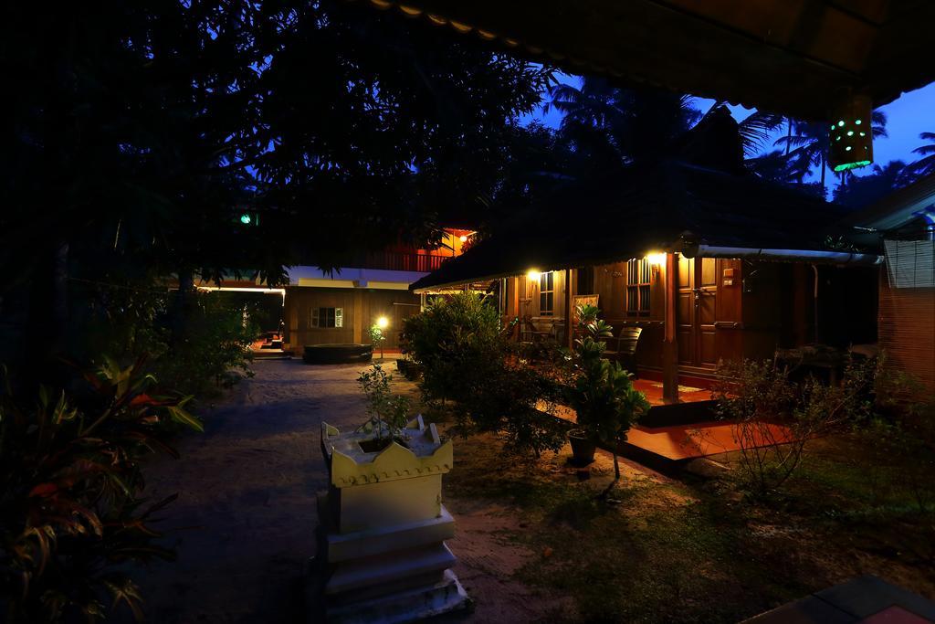 Heritage Marari Mararikulam Exterior foto